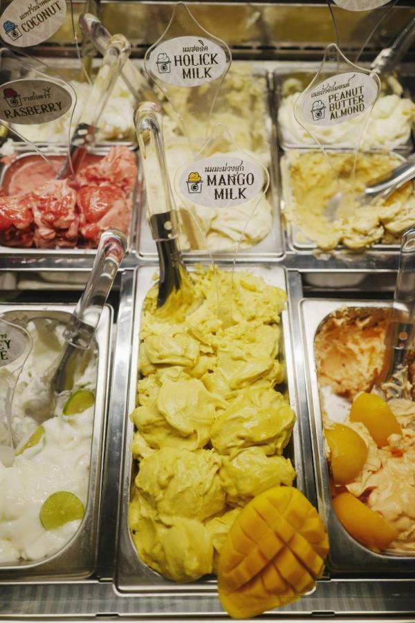 Bed and Breakfast Ghee Gelato House Бангкок Екстер'єр фото
